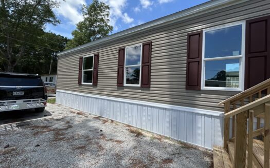 127 Hubert Blvd – 21 Hubert, NC 28539