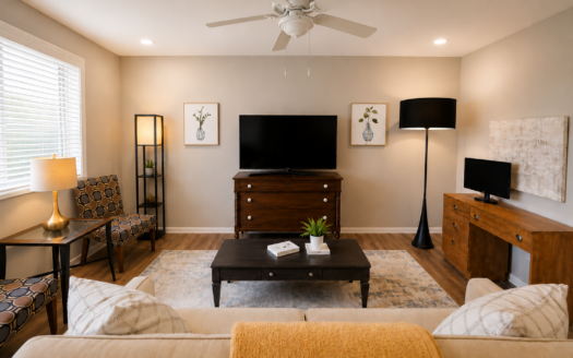 Lake Lodge – Unit 103